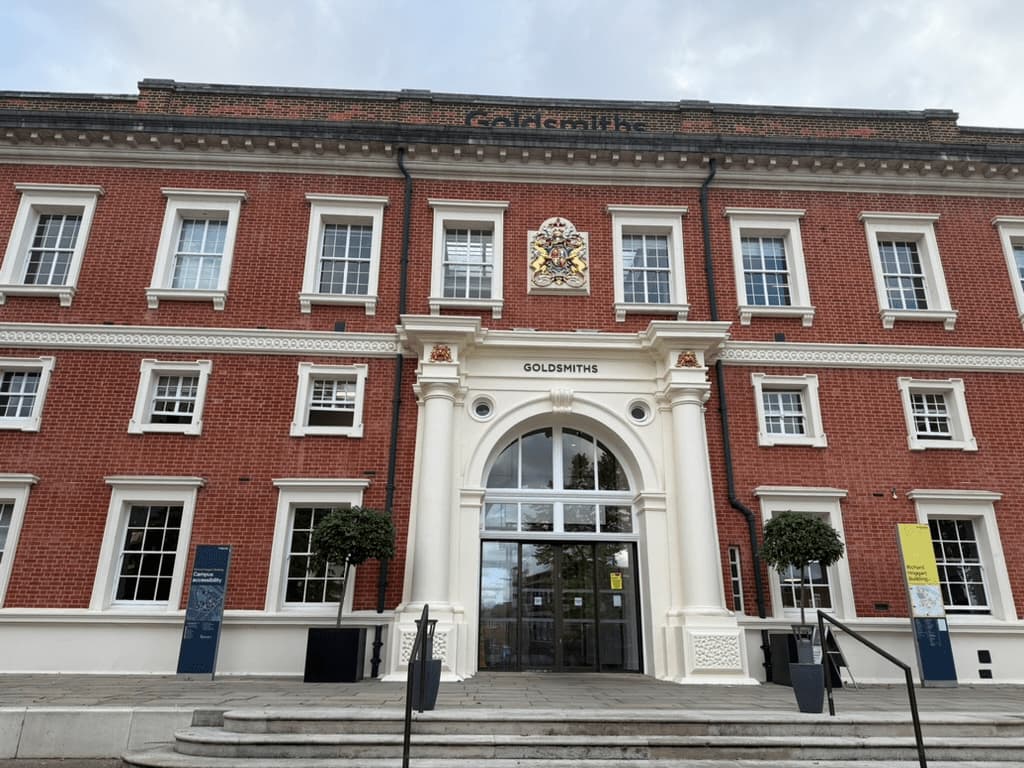 Enormous building with Goldsmiths logo visible above the main entrance